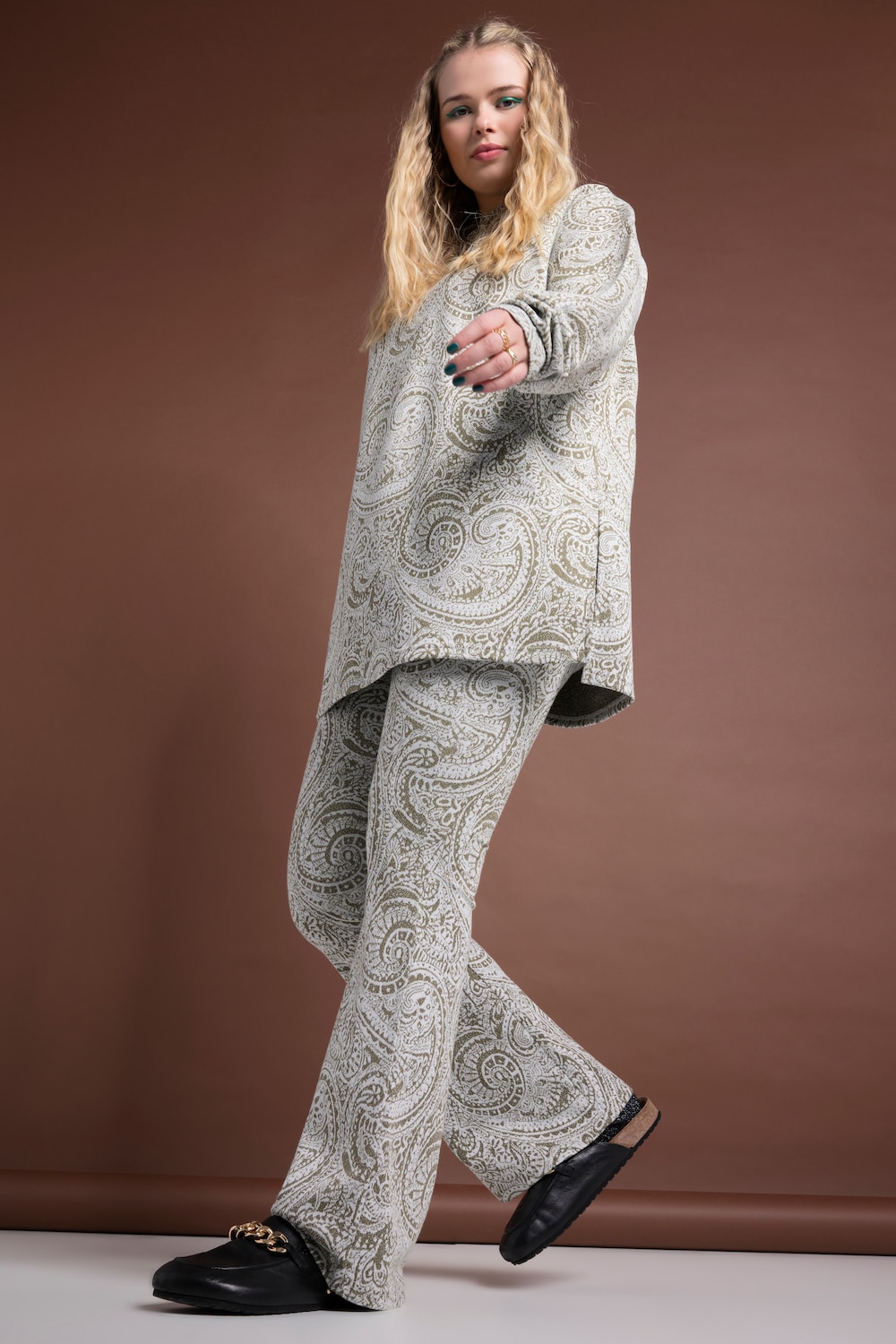 Große Größen Schlaghose, Damen, braun, Größe: 52, Polyester/Viskose, Studio Untold Große Größen Schlaghose, Damen, braun, Größe: 52, Polyester/Viskose, Studio Untold von Studio Untold