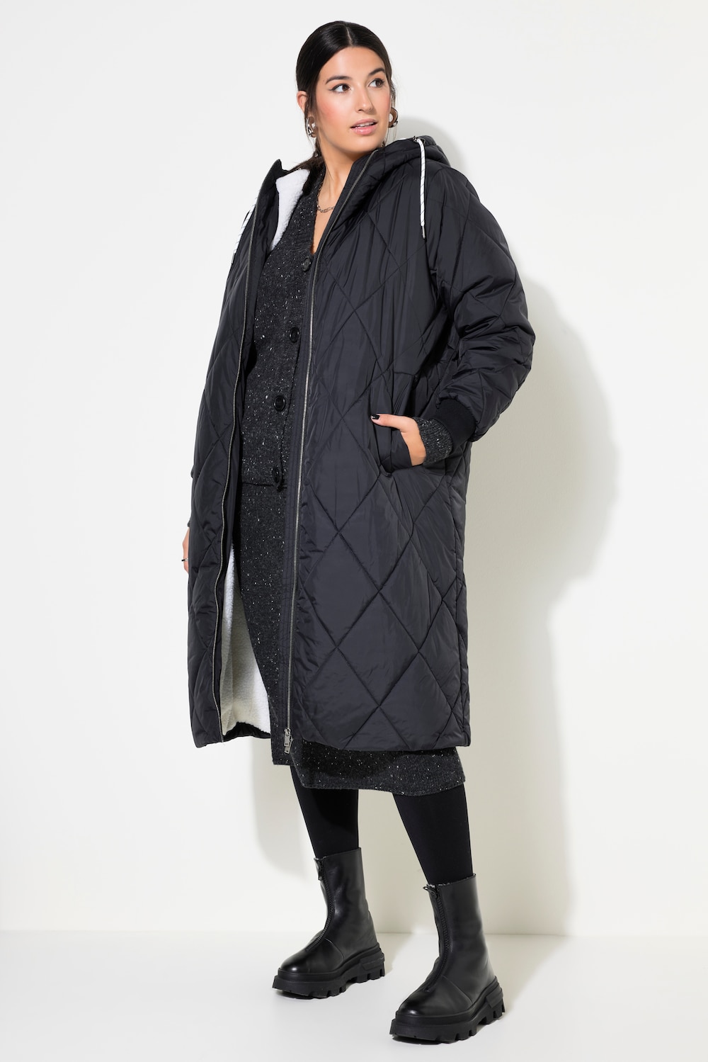 Große Größen Steppmantel, Damen, schwarz, Größe: 58/60, Polyester/Synthetische Fasern, Studio Untold von Studio Untold