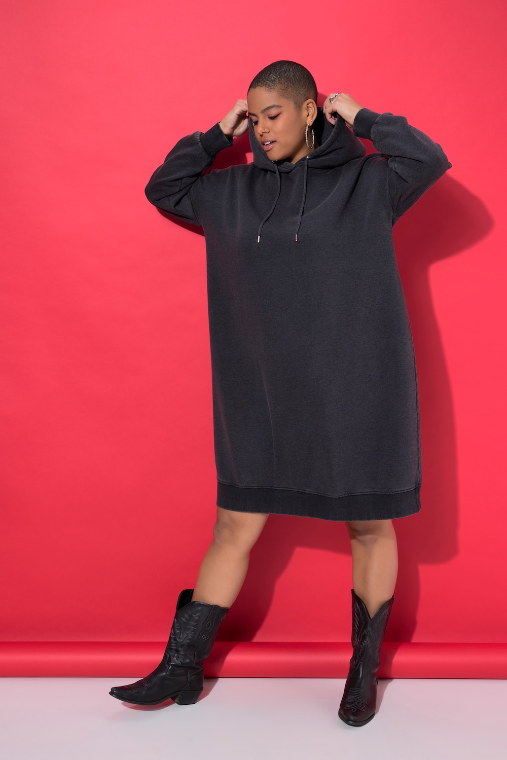 Große Größen Sweatkleid, Damen, schwarz, Größe: 50/52, Baumwolle/Polyester, Studio Untold von Studio Untold