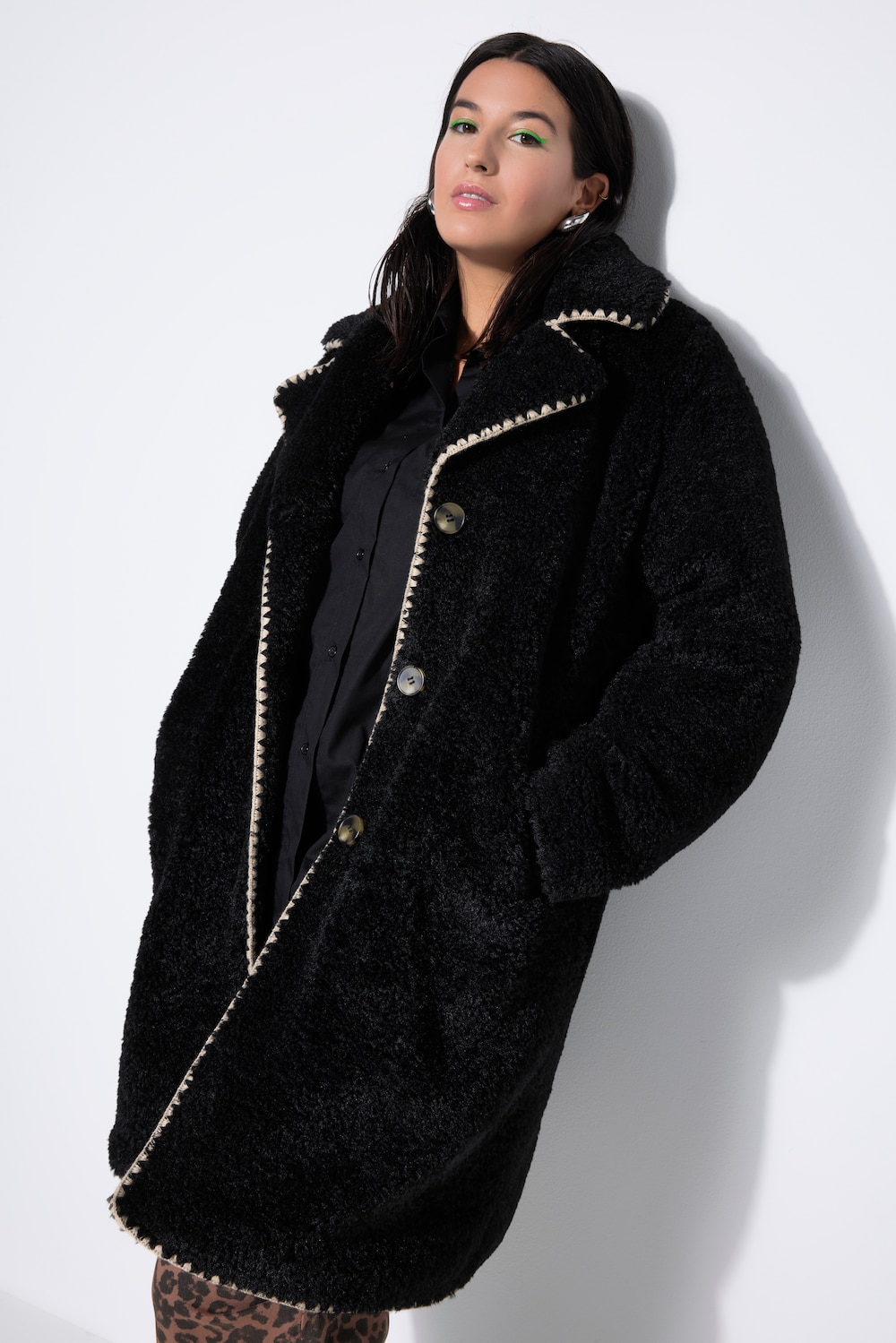 Große Größen Teddy-Mantel, Damen, schwarz, Größe: 42/44, Polyester, Studio Untold von Studio Untold