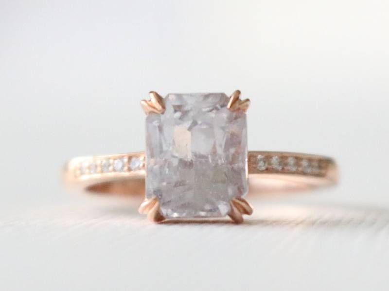 strahlend Geschliffener Lavendel Saphir Verlobungsring Diamant Halbe Ewigkeit, 14K Roségold von Studio1040