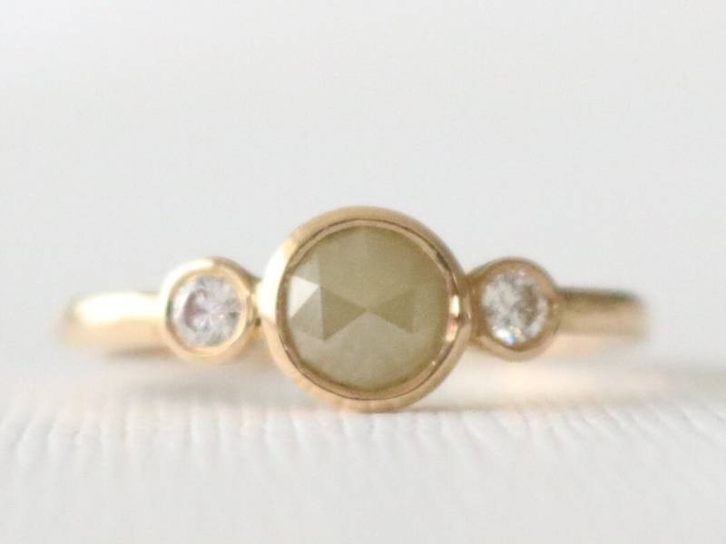 Gelber Diamant Im Rosenschliff 14K Gold Lünette Stapelring von Studio1040