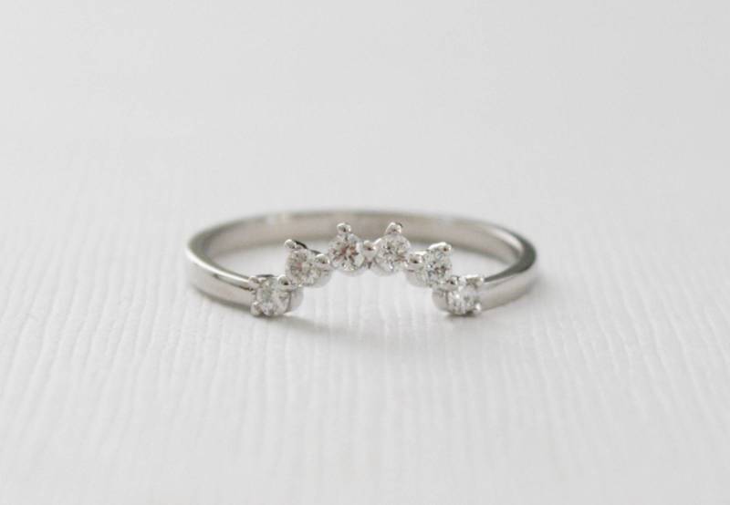 Geschwungener Diamant Ehering 14K Weißgold Tiara Ring von Studio1040