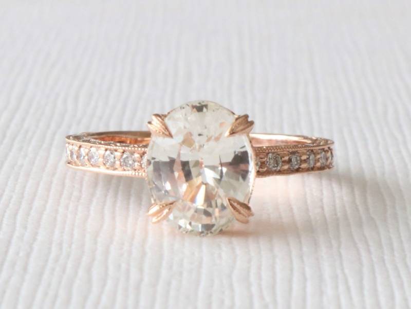 Gia 2.71 Cts Oval Weißer Saphir Diamant Ring, 14K Roségold von Studio1040