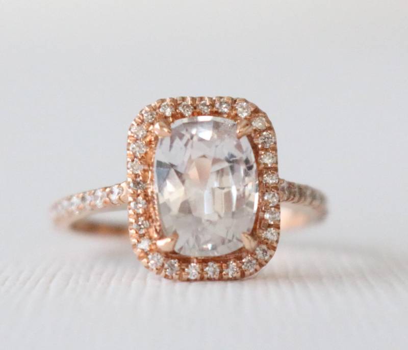 Gia Zertifizierter Pfirsich-Saphir-Diamant-Halo-Ring 14K Roségold-Verlobungsring von Studio1040