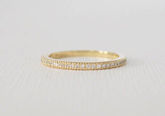 Handgemachte 14K Gelbgold Pave Diamant Eternity Ring von Studio1040