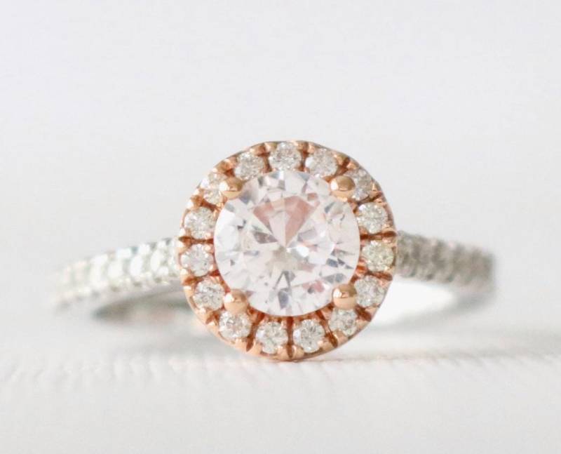 Weißer Saphir Diamant Halo Verlobungsring 14K Rosé - Und Weißgold von Studio1040
