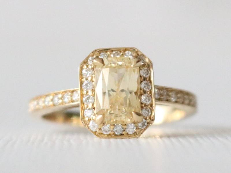 strahlend Geschnittener Hellgelber Saphir Diamant Halo Ring - 14K Gelbgold von Studio1040