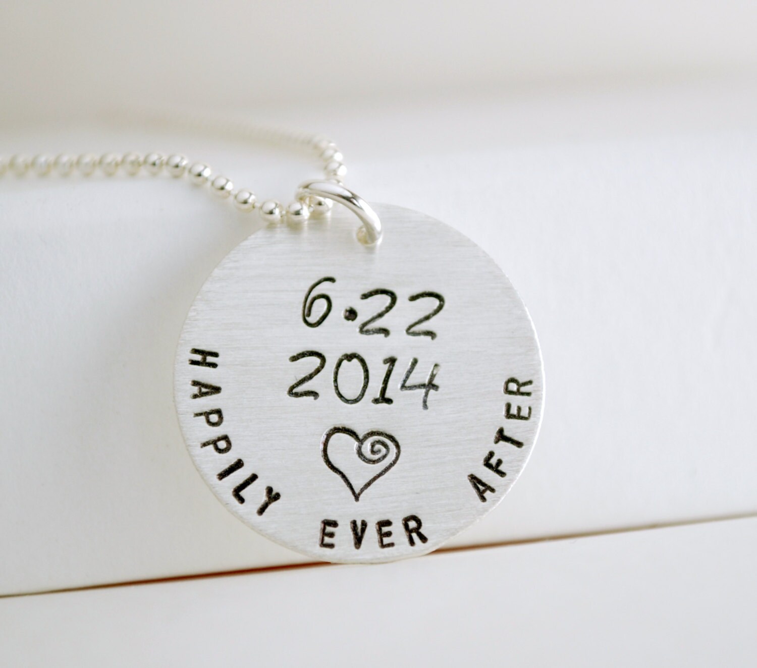 Personalisierte Hochzeitsdatum Datum Handgestempeltes Sterling Silber Personalisierte Hochzeitsdatum Datum Handgestempeltes Sterling Silber von Studio463