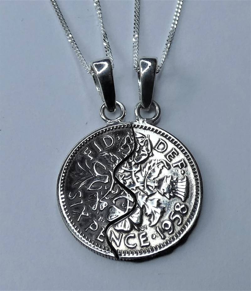 Eine Halbe Sixpence Halskette Eine Halbe Sixpence Halskette von Studio7Jewellery