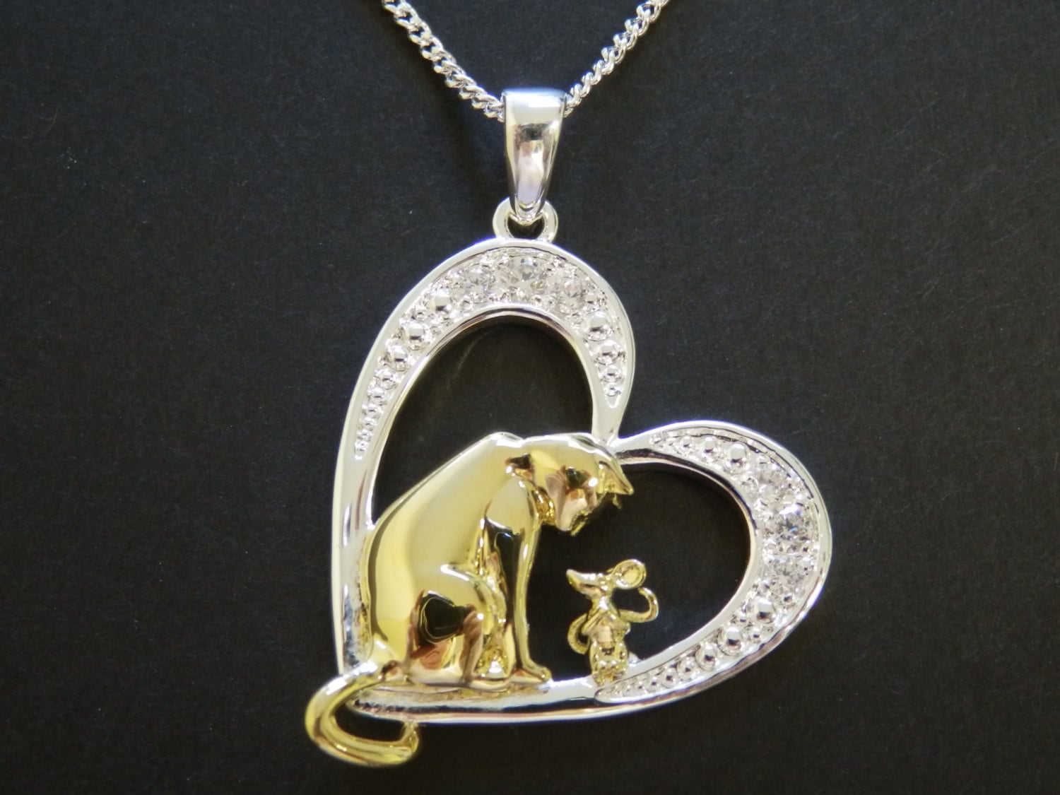 Halskette Mit Katze in Herz Fassung Halskette Mit Katze in Herz Fassung von Studio7Jewellery