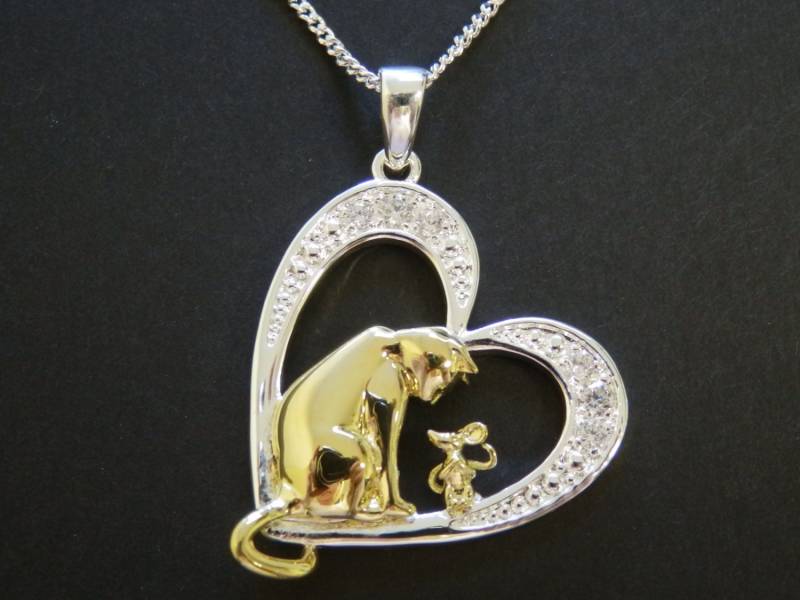 Halskette Mit Katze in Herz Fassung Halskette Mit Katze in Herz Fassung von Studio7Jewellery
