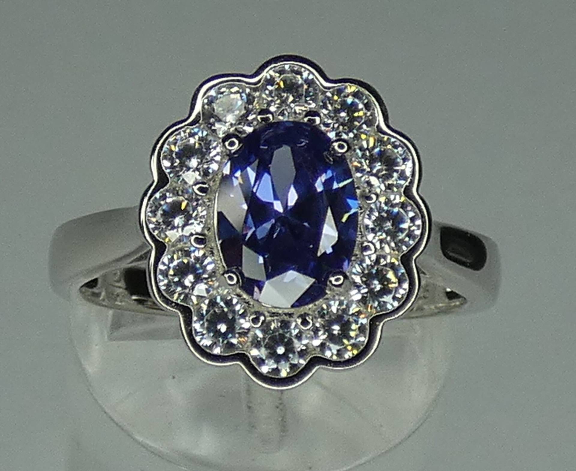 Silber Tansanit Ring Handgemacht in England von Studio7Jewellery