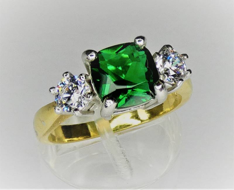 Smaragd Ring Handgefertigt in England von Studio7Jewellery