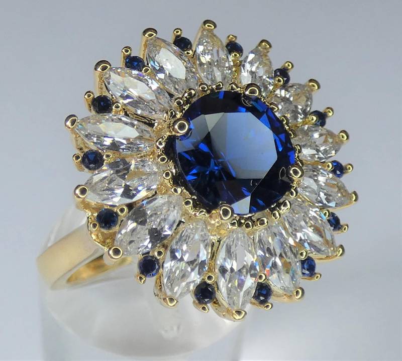 Sonnenblume Ring Mit 18 Karat Vergoldung von Studio7Jewellery