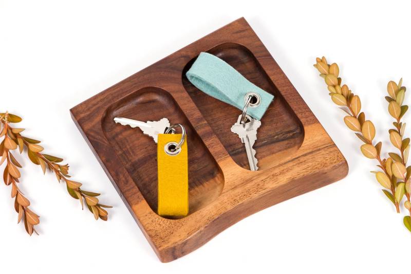 Schlüsselanhänger Schleife Aus Merino Wollfilz Schlüsselanhänger Schleife Aus Merino Wollfilz von Studio82Degrees