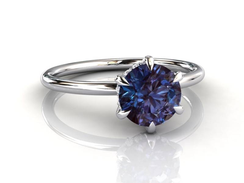 Platin Alexandrit Ring | Zarter Verlobungsring 6 Prong Solitär Zierliche Edelstein Versprechensring Jubiläumsring von StudioAlexandrite