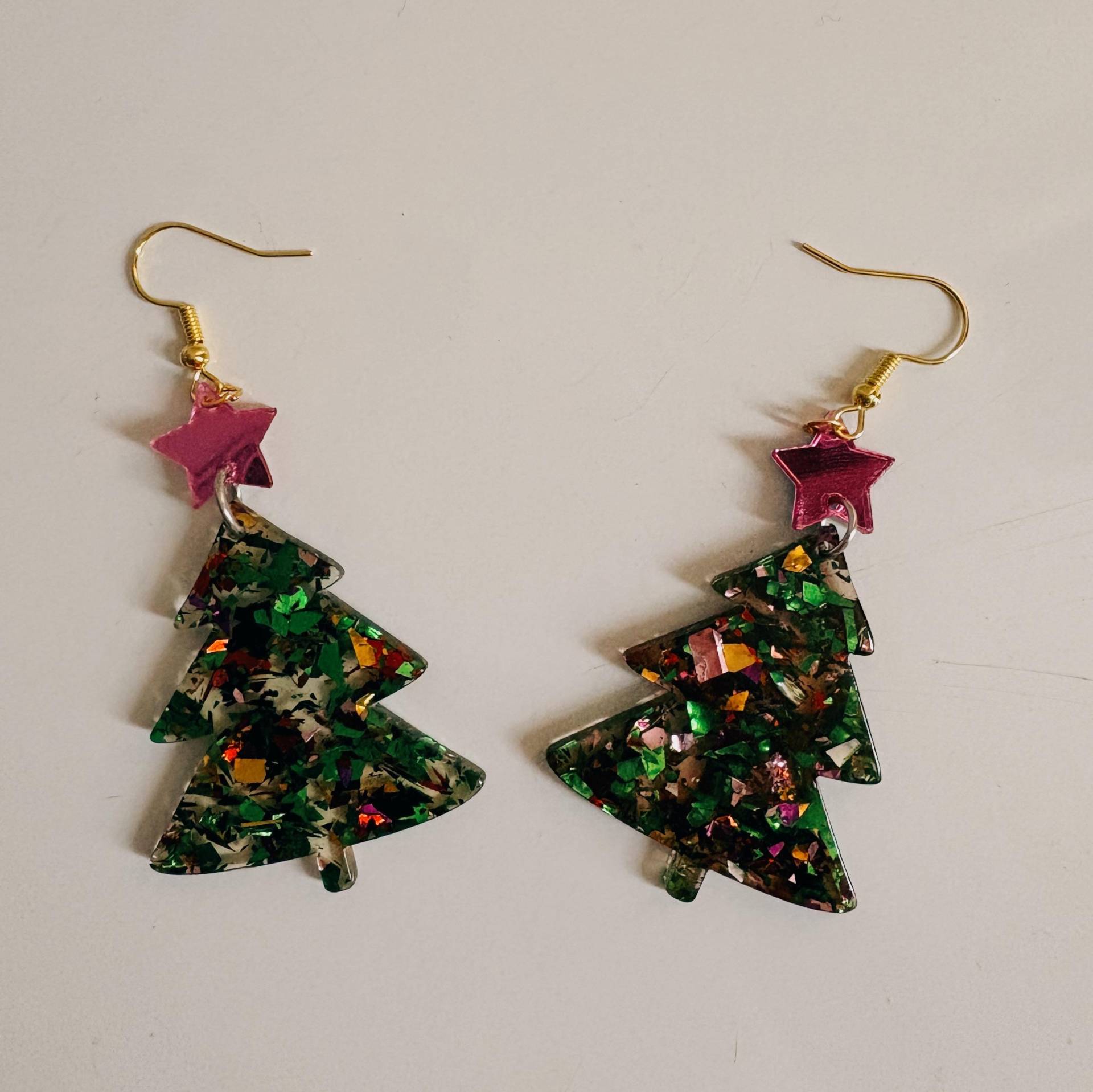 Colorful Acrylic Christmas Tree Earrings - Festive Glitter Bling Holiday Jewelry, Fun Xmas Gift For Women & Teens von StudioAndStuff