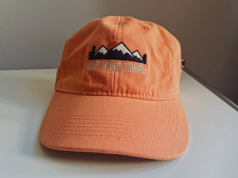 Fancy Mountain Cap „What I Want Is Simple" Vintage Look Baseballcap Dad Hat von StudioAndStuff