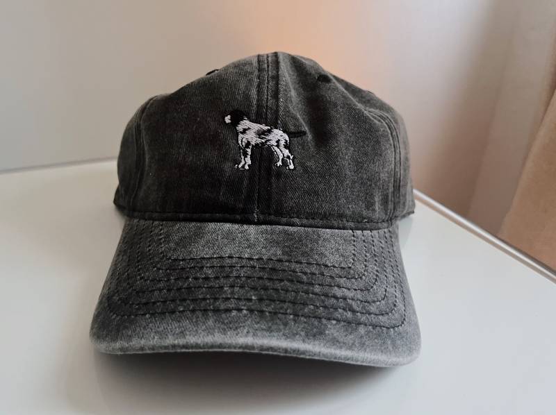 Dog Embroidered Cap - Stylish Cotton Hat With Adjustable Strap, Perfect For Pet Lovers & Casual Everyday Wear von StudioAndStuff