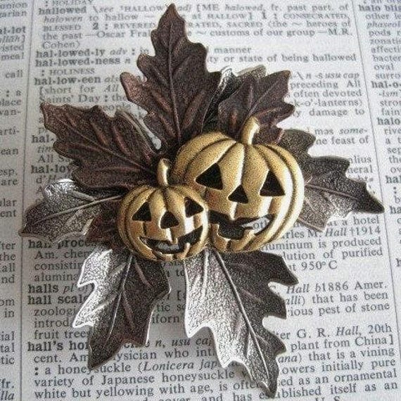 Jack O Lantern Pin - Halloween Kürbisse Mit Blättern 3 Größen Jack-O-Lantern Ohrringe Jack O Lantern Pin - Halloween Kürbisse Mit Blättern 3 Größen Jack-O-Lantern Ohrringe von StudioBZ