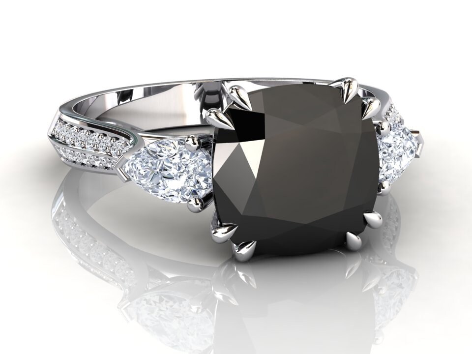 Schwarzer Diamant Ring | Verlobungsring Natürlicher Schwarzer Jubiläumsring Kissenschliff Schwarz Diamant Weißgold von StudioBlackDiamond