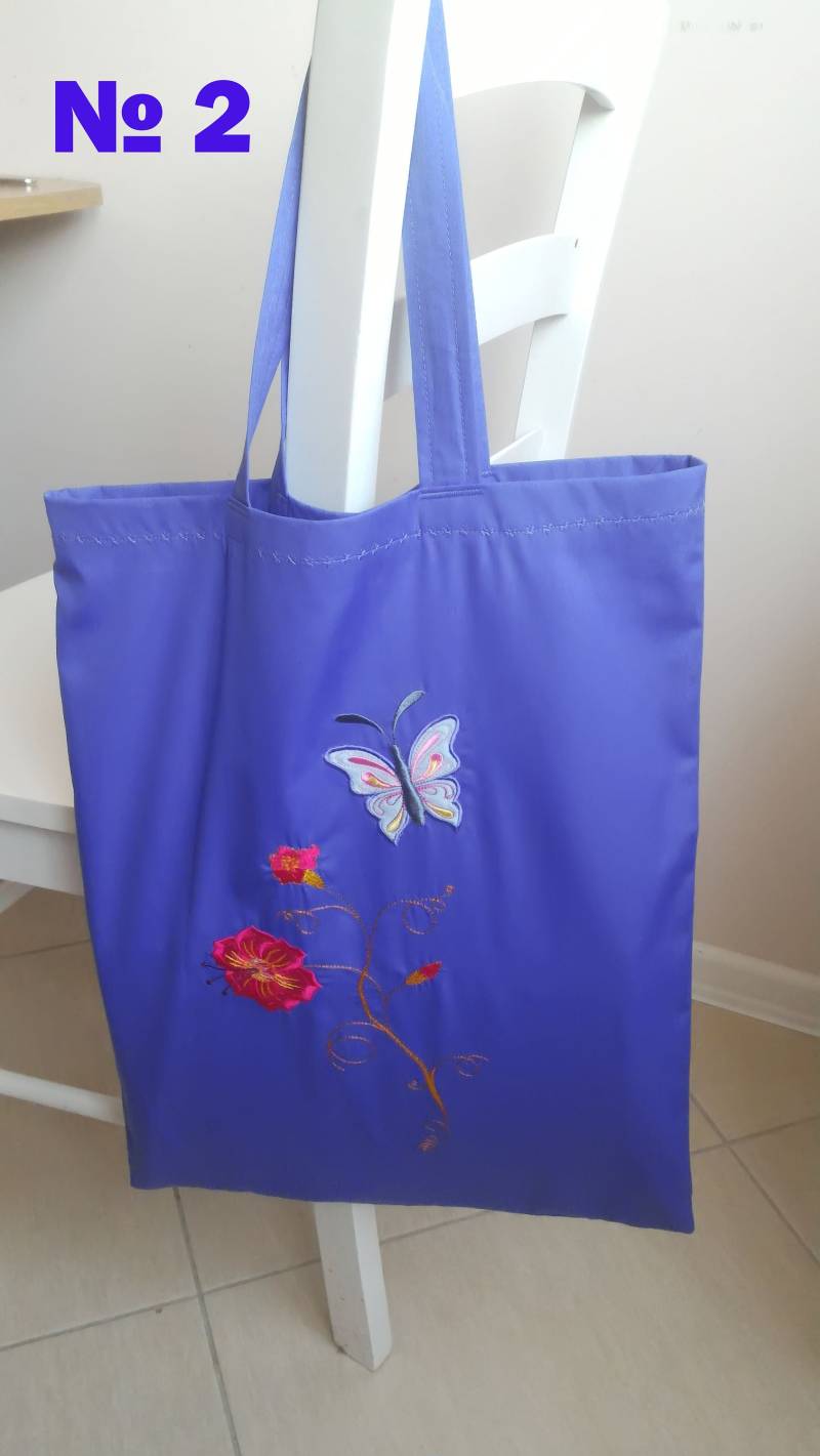 Helle Sommertasche Mit Maschinenstickerei, Strandtasche, Gefüttert von StudioClothingLADI