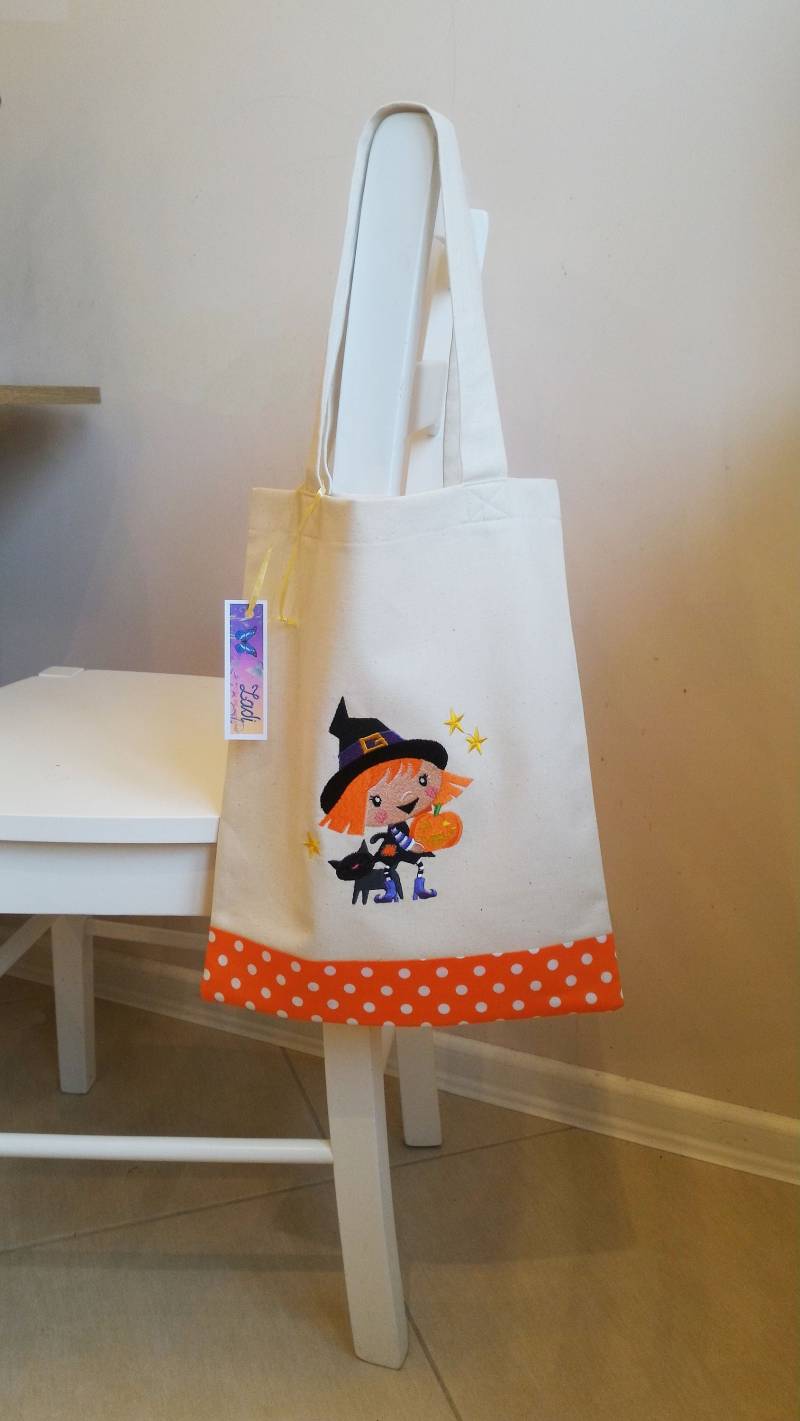 Kindertasche Aus Natürlichem Leinen Mit Stickerei Für Halloween "Kleine Hexe" Ein Mädchen. Die Besten Ideen Geschenke von StudioClothingLADI