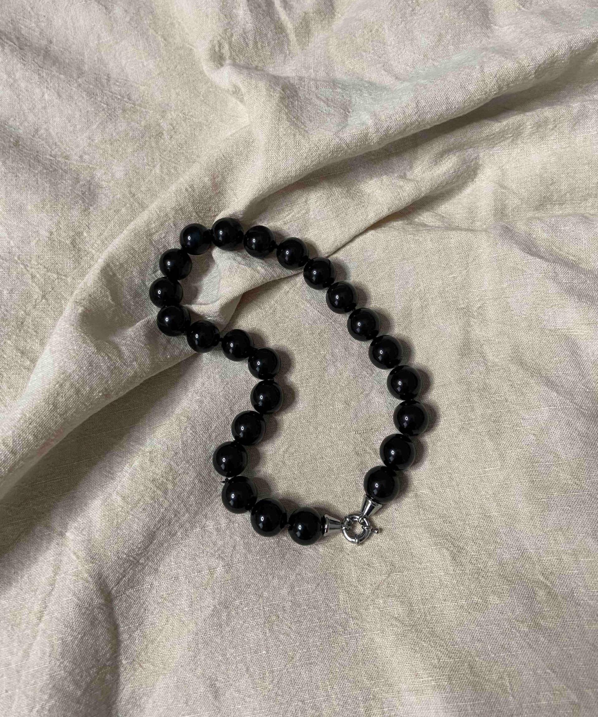 Halskette Schwarze Perlen, Perlenkette Mit Großen Obsidian Edelstein Schwerer Schmuck, Chunky Kette, Handgefertigte Geschenke Halskette Schwarze Perlen, Perlenkette Mit Großen Obsidian Edelstein Schwerer Schmuck, Chunky Kette, Handgefertigte Geschenke von StudioDreizehnA