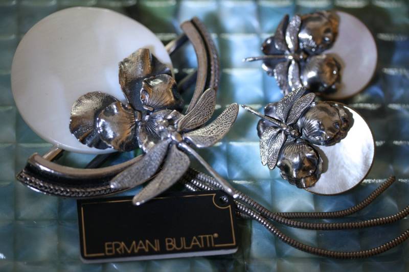 Fabelhafte Ermani Bulatti Libellen Ohrringe & Brosche von StudioFind