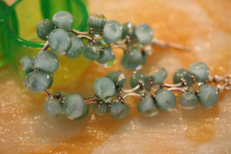 "Handgefertigte Glasperlen "Bubble Bead" Und Sterling Silber Armbänder." von StudioFind