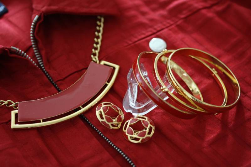 Vintage Monet Armreifen Ohrringe Und Halskette von StudioFind