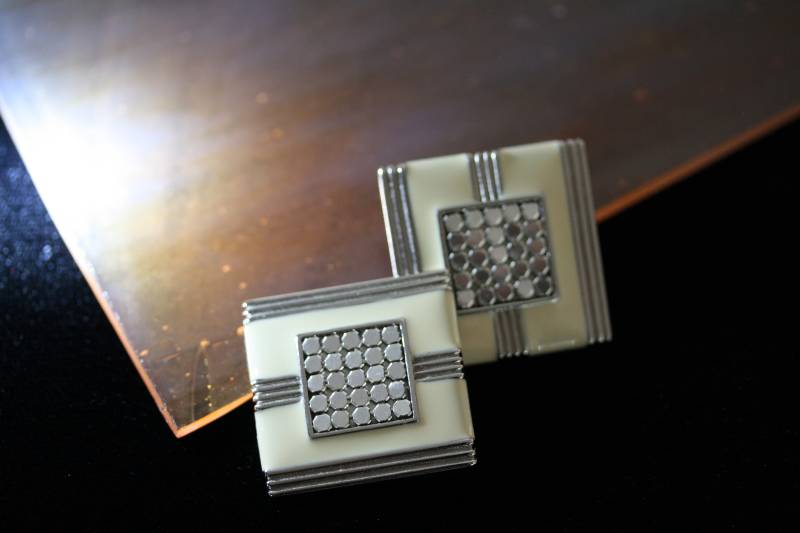 Whiting & Davis Vintage Art Deco Creme Emaille Und Silber Ohrclips von StudioFind