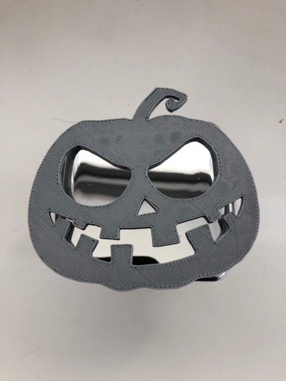 Jack O Lantern Kürbis in 3D - 2-Zoll-Trailer Hitch Abdeckung Chrom Mit Gruseligen Halloween-stil-Grau Jackolantern von StudioFrame
