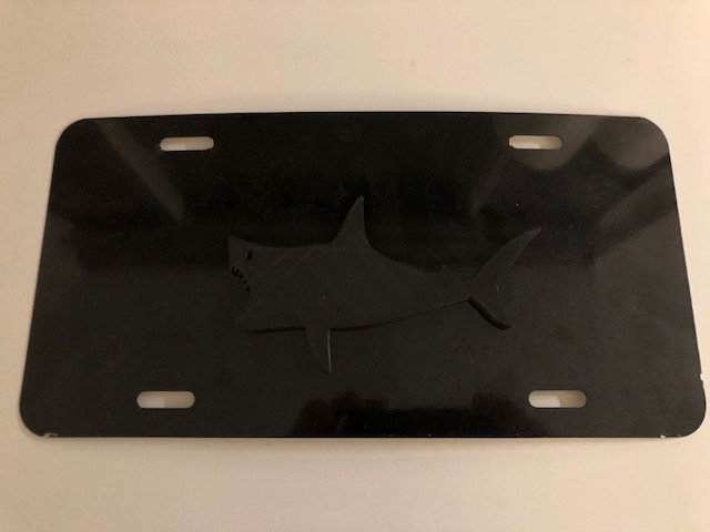 Sehr Coole Hai in 3D - Schwarz Mit Black Nummernschild Einsatz Liebe Surfen Surf Bis Hawaii von StudioFrame