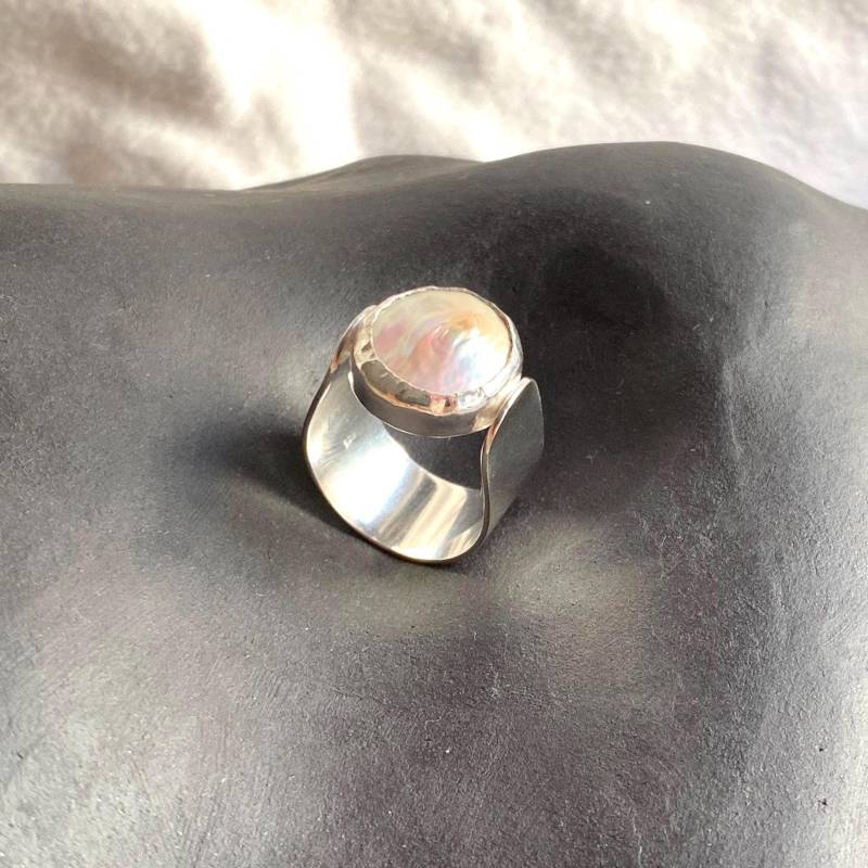 Keshi Perlenring No 3 von StudioFuchsen