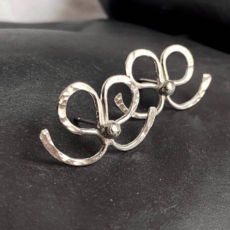 Schleifen Silber Ohrstecker Ohrringe von StudioFuchsen