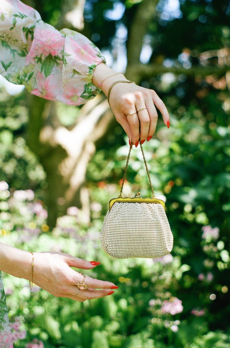 Vintage 1970Er Whiteing & Davis Emaille Netz Abendtäschchen von StudioGloriaVintage