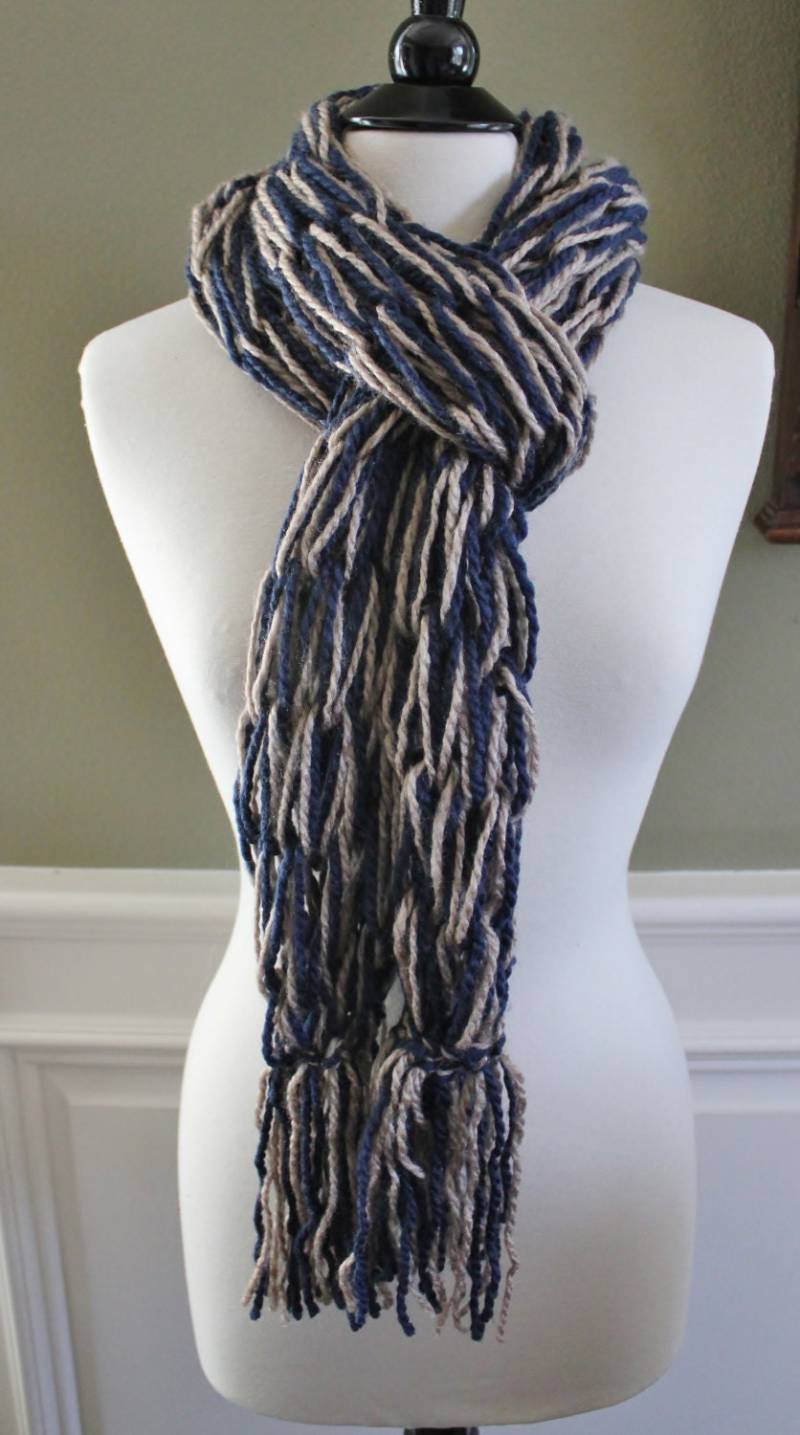 Los Angeles Rams Team Geist Arm Stricken Schal Mit Fransen von StudioHarmony