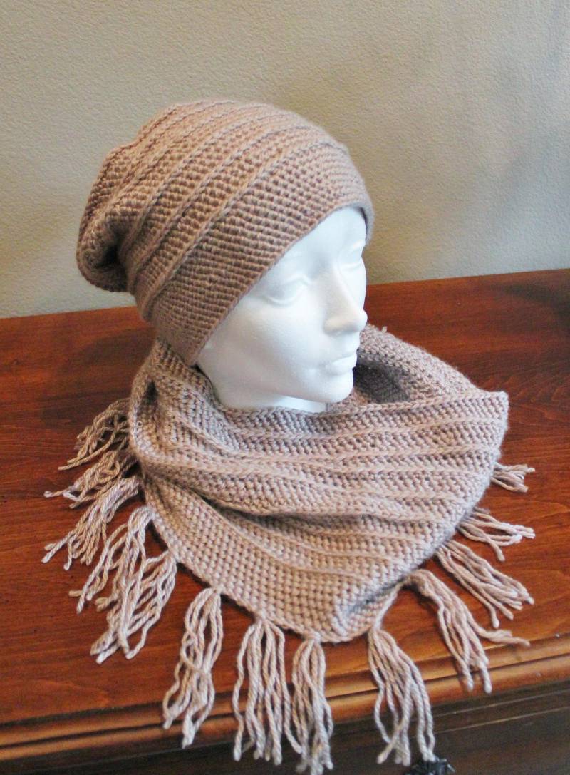 Shiplap Häkeln Hut Und Schal Set in Pilz von StudioHarmony