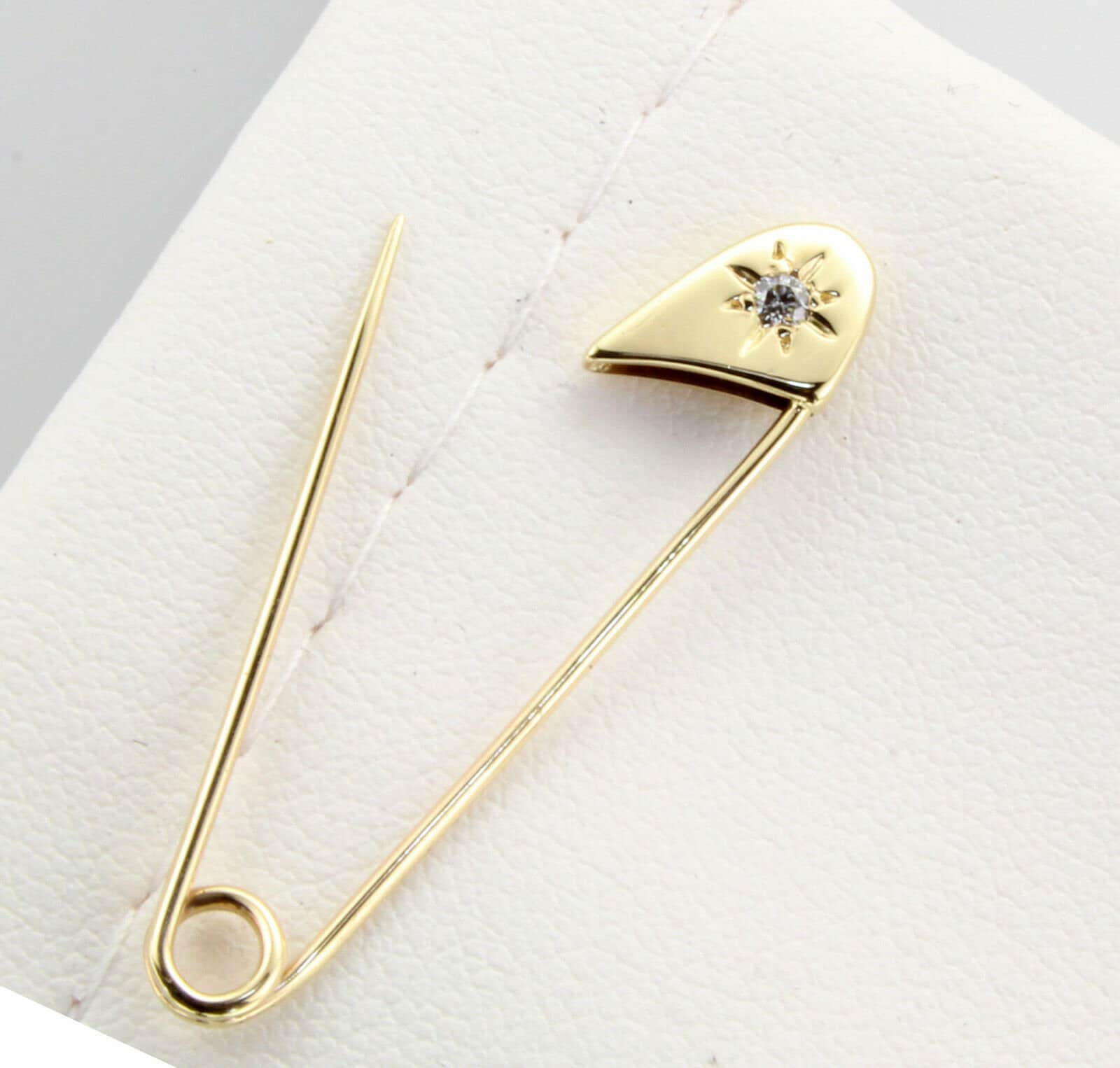 14K Gelbgold Diamant Sicherheitsnadel Brosche | 0, 05Ct 14K Gelbgold Diamant Sicherheitsnadel Brosche | 0, 05Ct von StudioHayko
