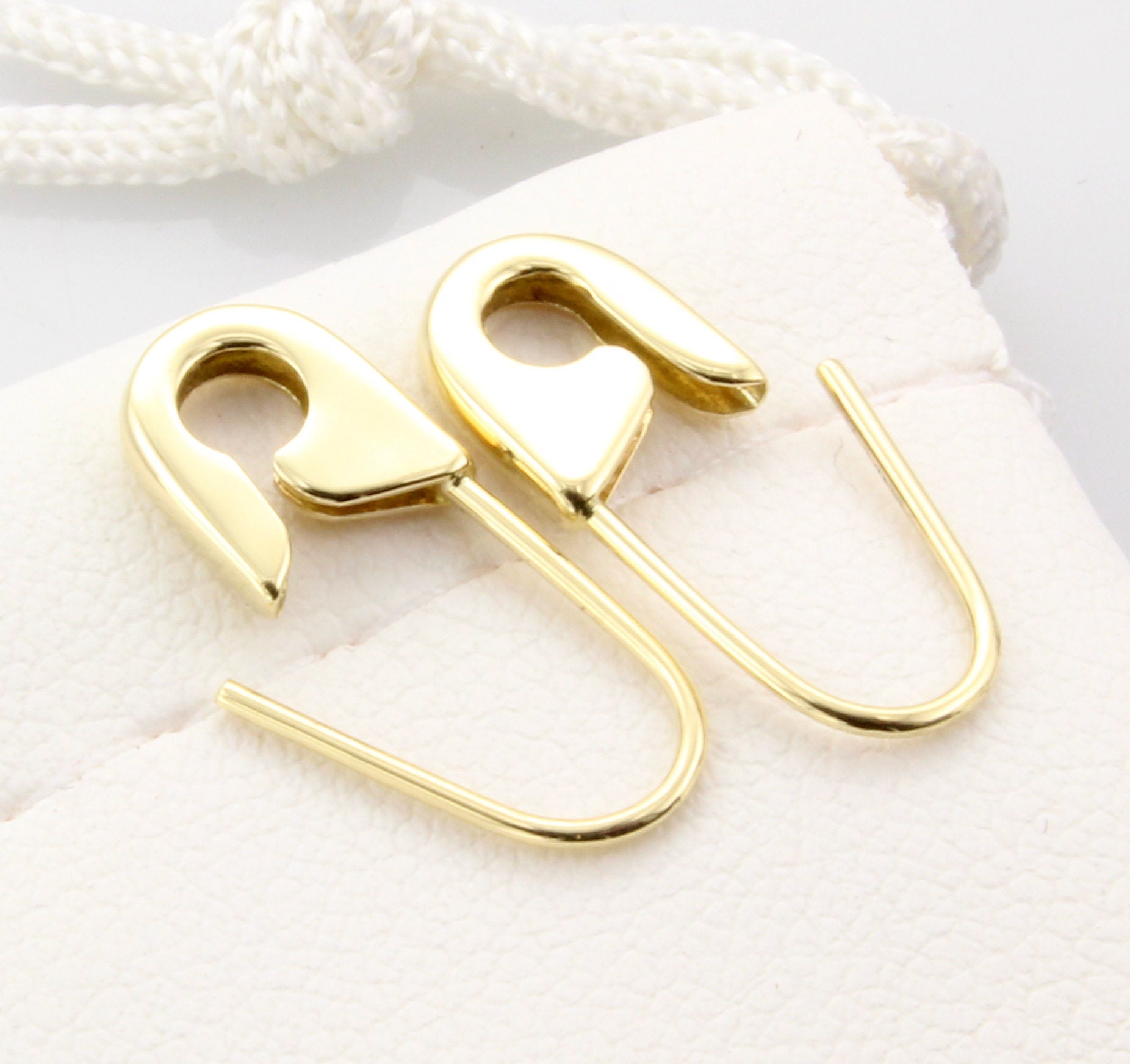 18K Gelbgold Sicherheitsnadel Ohrringe | Paar 3/4 "' Lang Handmade in Usa von StudioHayko