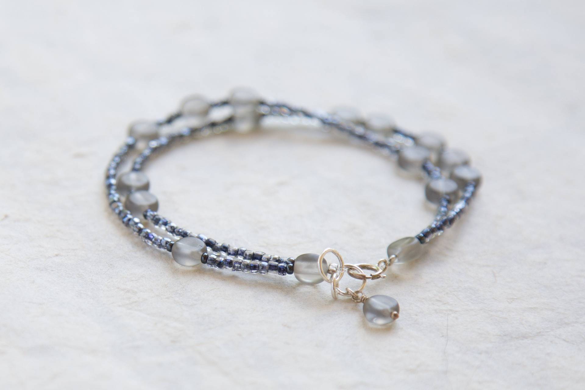 Misty Morning Armband Misty Morning Armband von StudioHillalu