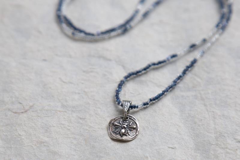 Perlen Und Die Biene-Kette Perlen Und Die Biene-Kette von StudioHillalu
