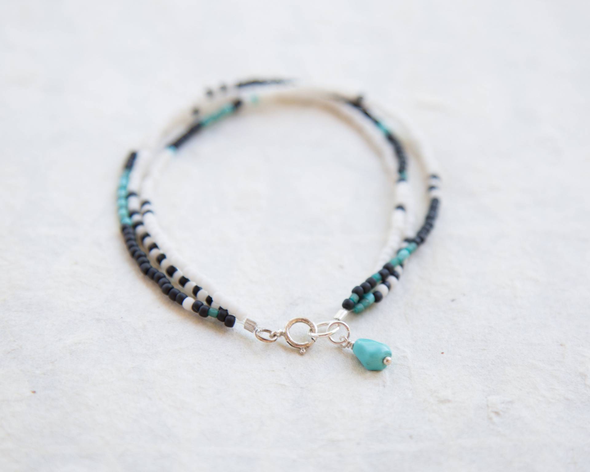 Verspielte Schlangen-Armband Verspielte Schlangen-Armband von StudioHillalu