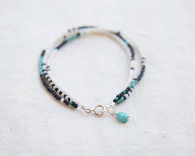 Verspielte Schlangen-Armband von StudioHillalu