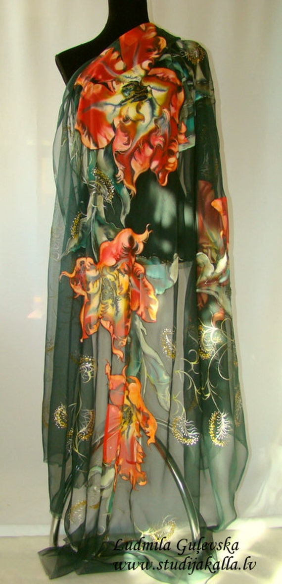 Handbemalte Naturseide, Seidenmalerei, Dunkelgrün, Rote Tulpe Handbemalte Naturseide, Seidenmalerei, Dunkelgrün, Rote Tulpe von StudioKalla