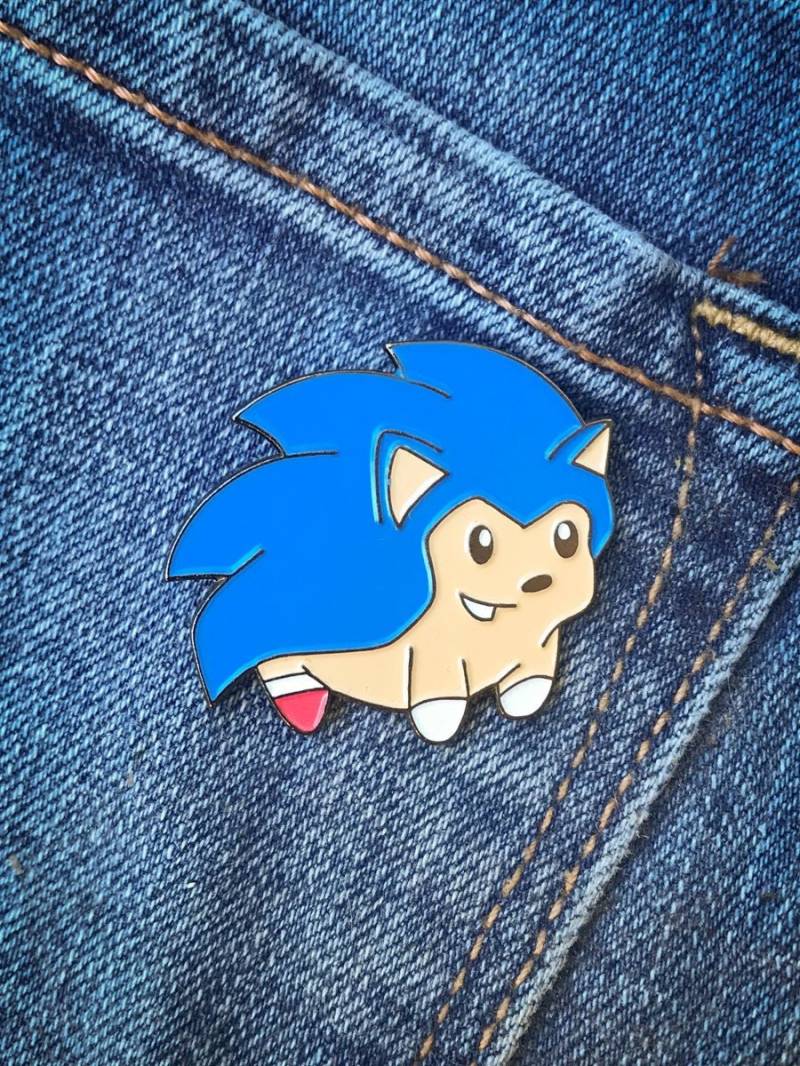 Igel Emaille Anstecknadel von StudioKitsu