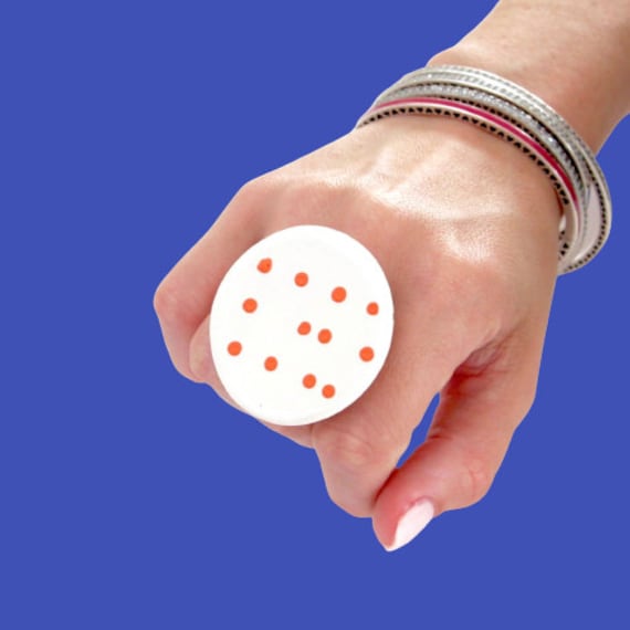 Braille Ring, Liebe Personalisierter Weißer Schmuck - Keramik Verstellbarer Handgemachter Ring Von Studioleanne Braille Ring, Liebe Personalisierter Weißer Schmuck - Keramik Verstellbarer Handgemachter Ring Von Studioleanne von StudioLeanne