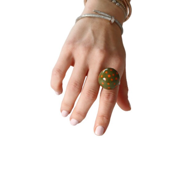 Einzigartige Modeschmuck, Polka Dot Ring, Keramik Ring - Keramik Schmuck, Großer Ring, Fett Handgemachte Statement Verstellbare Ring Einzigartige Modeschmuck, Polka Dot Ring, Keramik Ring - Keramik Schmuck, Großer Ring, Fett Handgemachte Statement Verstellbare Ring von StudioLeanne